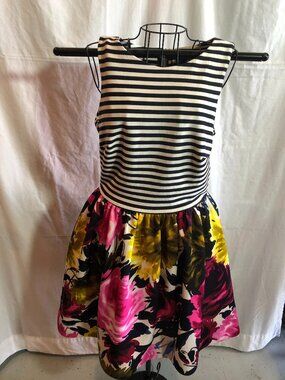 Just Taylor Sz 8 Striped & Floral Multicolor Sleeveless Dress 18" Pit to Pit